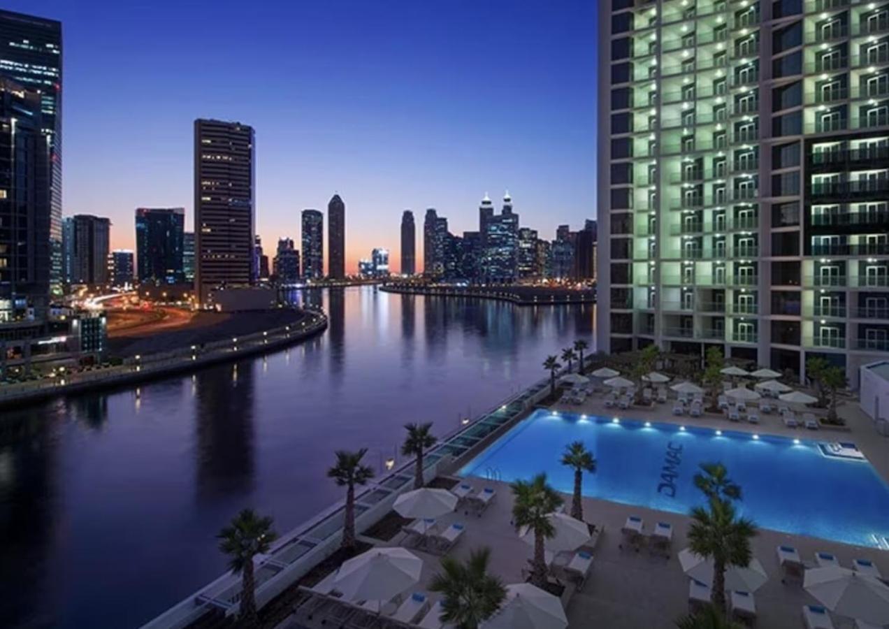 Luxury Hotel Apartment With A Canal View Dubaj Zewnętrze zdjęcie