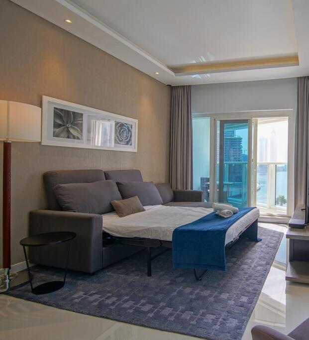 Luxury Hotel Apartment With A Canal View Dubaj Zewnętrze zdjęcie